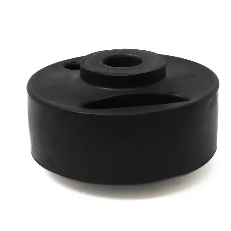 Buje trifuncional corto para